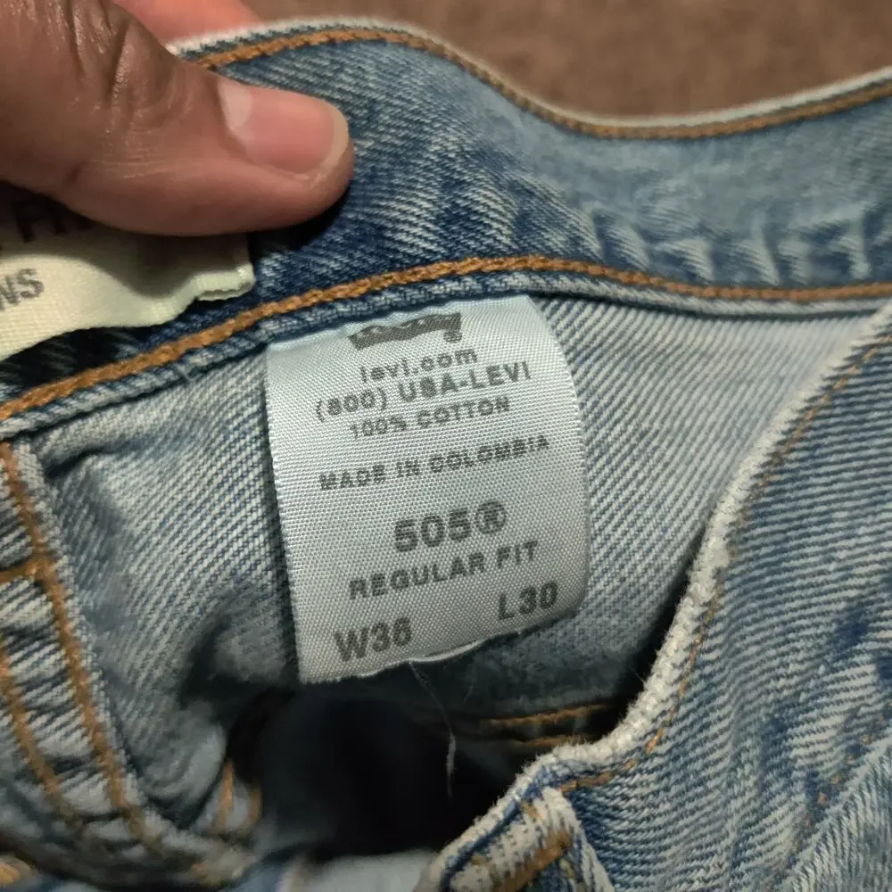 Vintage Levis 505 Jeans Mens 34‎ x 29 Regular Fit Light Blue Washed Denim
